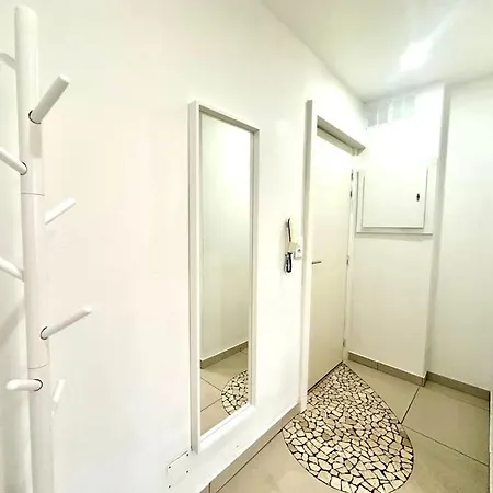 #herbie2 - - Charme & Confort Apartment *